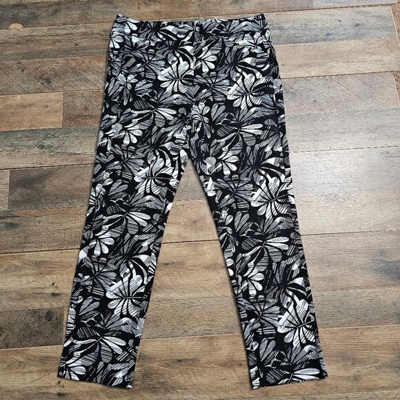 Chico's Travelers Womens Pants High Rise Black White Floral Ankle Pull On Medium - Picture 4 of 16